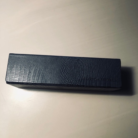 Morgenthal Frederics designed frames 18K Gold - Picture 10 of 12